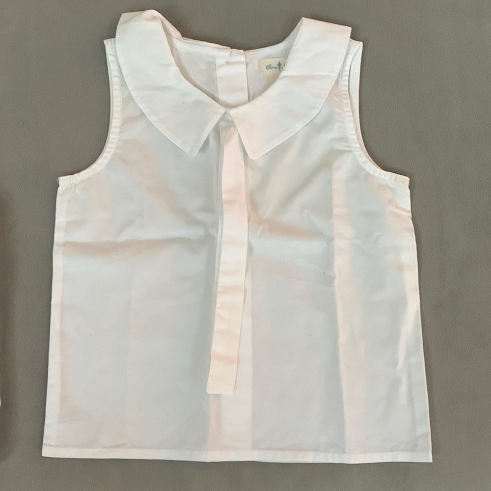 Peter Pan sleeveless blouse